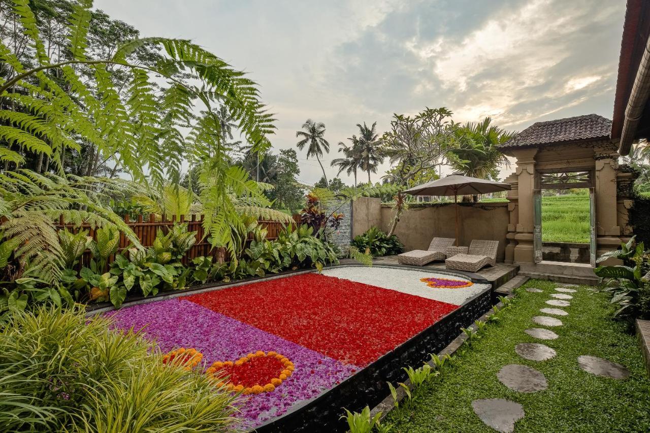 Ratni Ubud Villa Экстерьер фото
